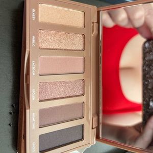 Mini pallet naked 3